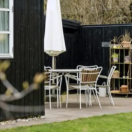 Summer House By Hove Straede Near And Forest Asnæs