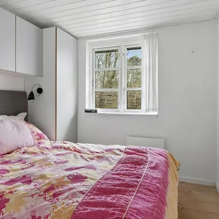 Semesterbostad Summer House By Hove Straede Near And Forest